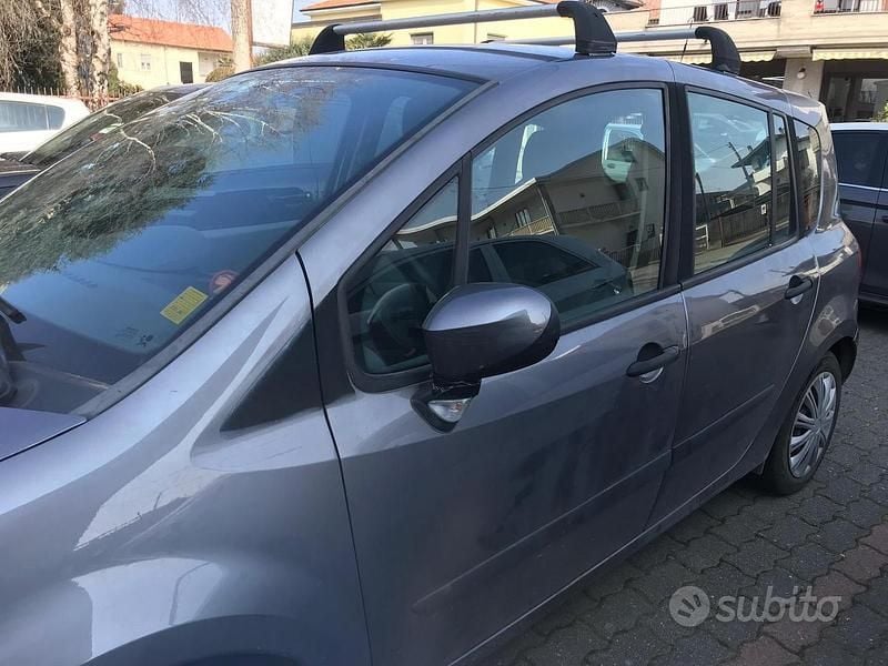 Grigio Usata 2009 Renault Modus Monovolume | 2500 € - Immagine 1/2