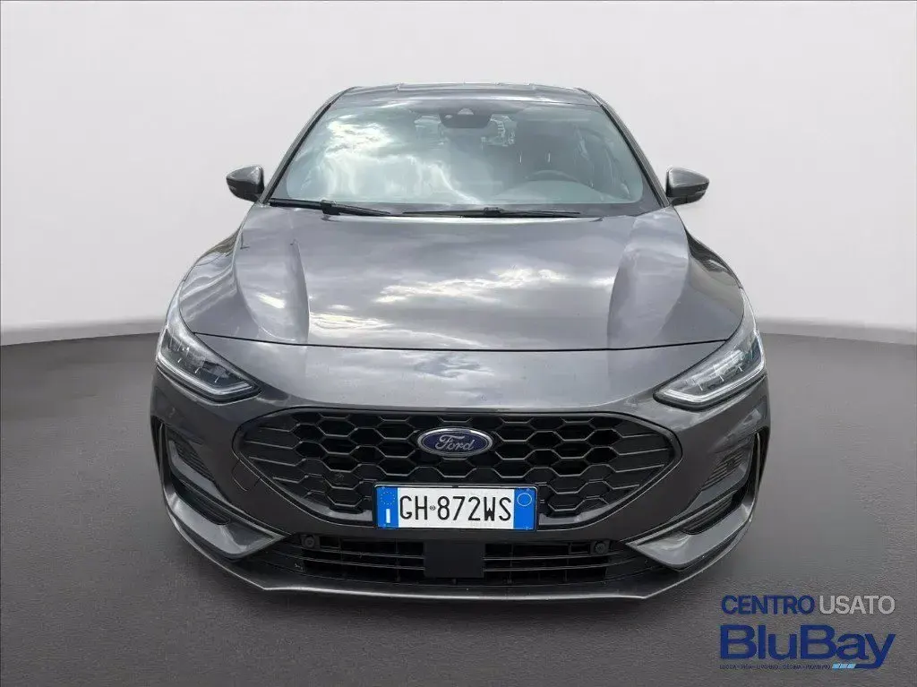 Usata Ford Focus ST-Line 125 CV (91 kW) 2022 Magnetic grey Berlina
