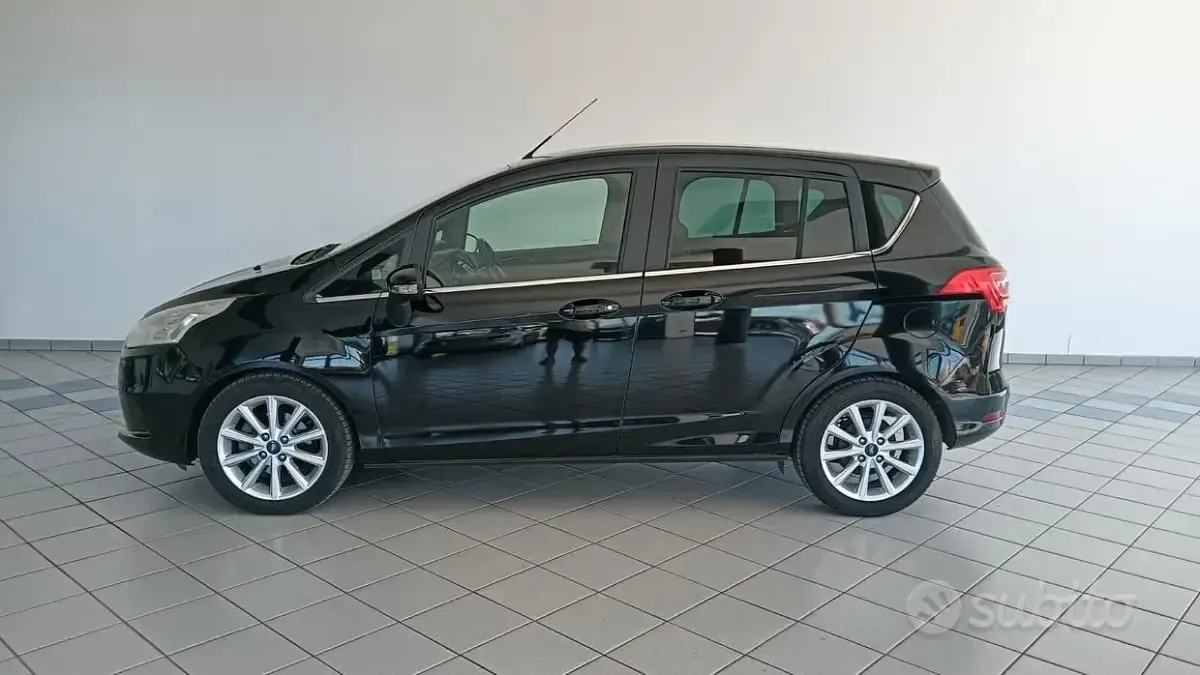 Usata Ford B-MAX Titanium 95 CV (69 kW) 2016 Nero Monovolume