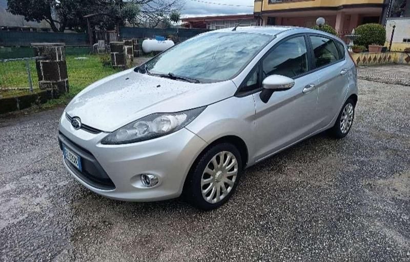 Usata Ford Fiesta 68 CV (50 kW) 2012 Berlina
