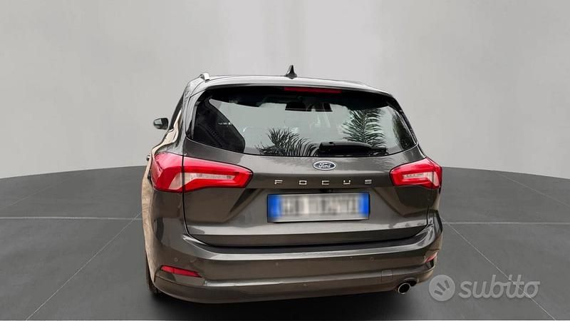 Usata Ford Focus Business Edition 120 CV (88 kW) 2020 Grigio Station wagon