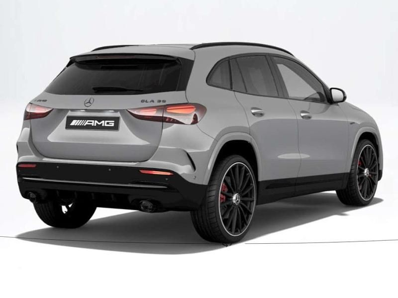 Nuova Mercedes GLA35 AMG Premium 306 CV (225 kW) 2026 Grigio alpi / metallizzato SUV