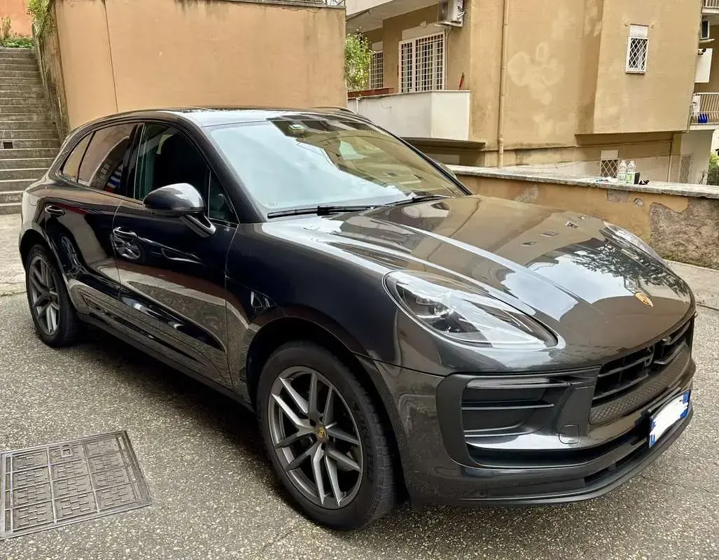 Usata Porsche Macan 265 CV (194 kW) 2022 Grigio SUV