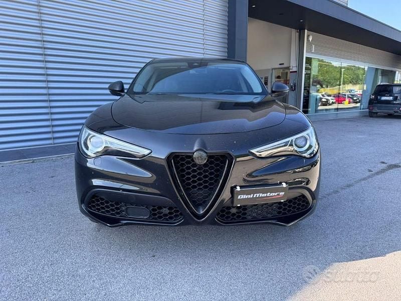 Usata Alfa Romeo Stelvio Super 280 CV (205 kW) 2017 Nero SUV