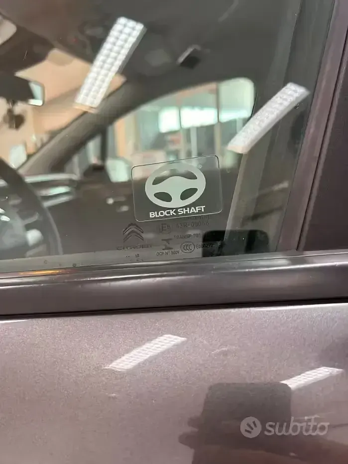 Usata Citroën C3 Shine 75 CV (55 kW) 2018 Grigio Utilitaria