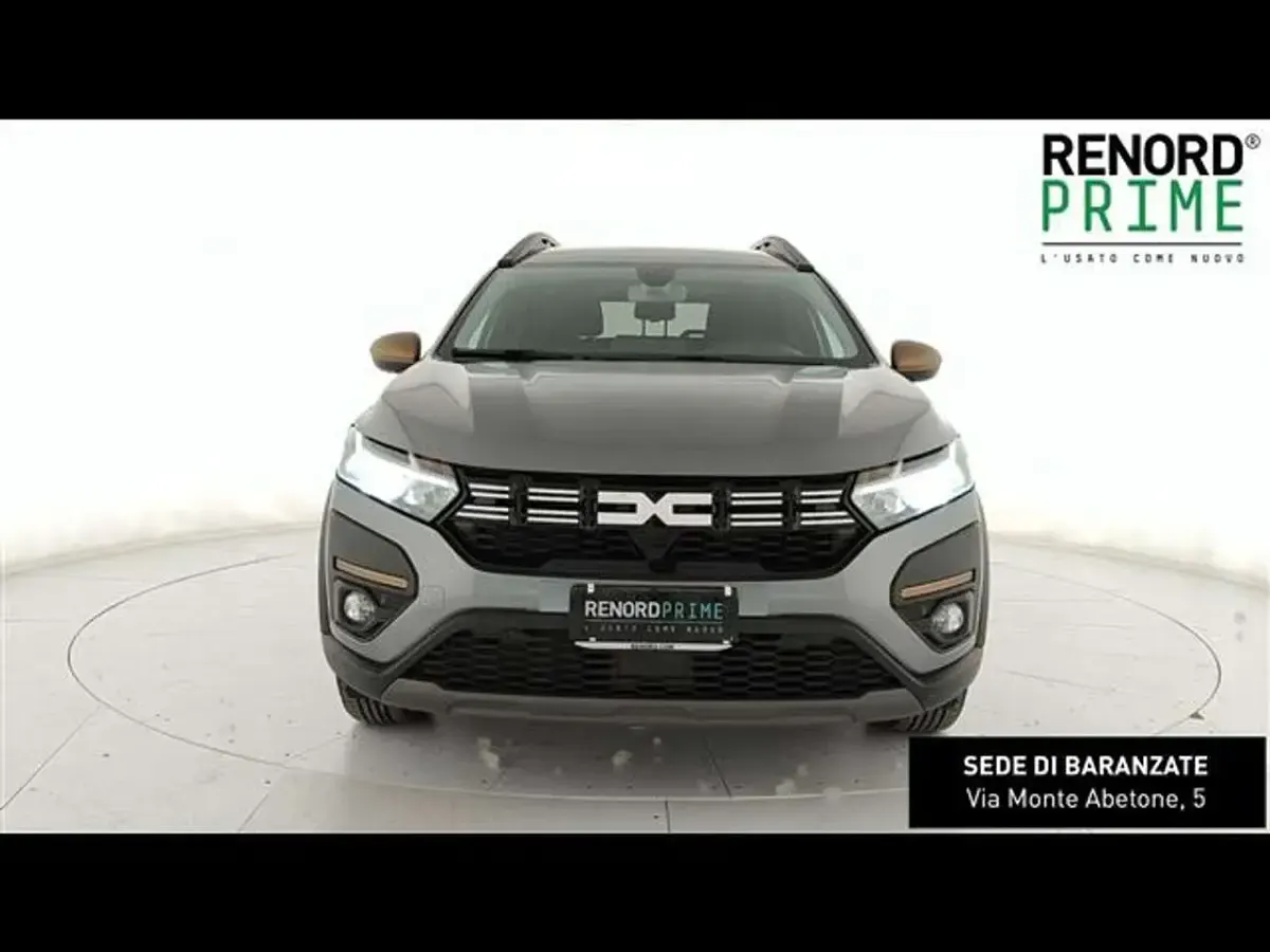 Usata Dacia Jogger Extreme 94 CV (69 kW) 2023 Grigio chiaro Monovolume
