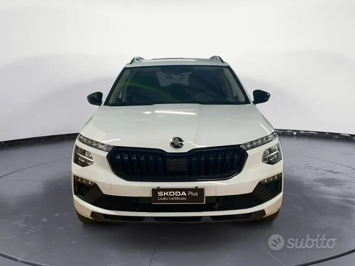 Käytetty Skoda Kamiq 116 HP (85 kW) 2025 Valkoinen Katumaasturi