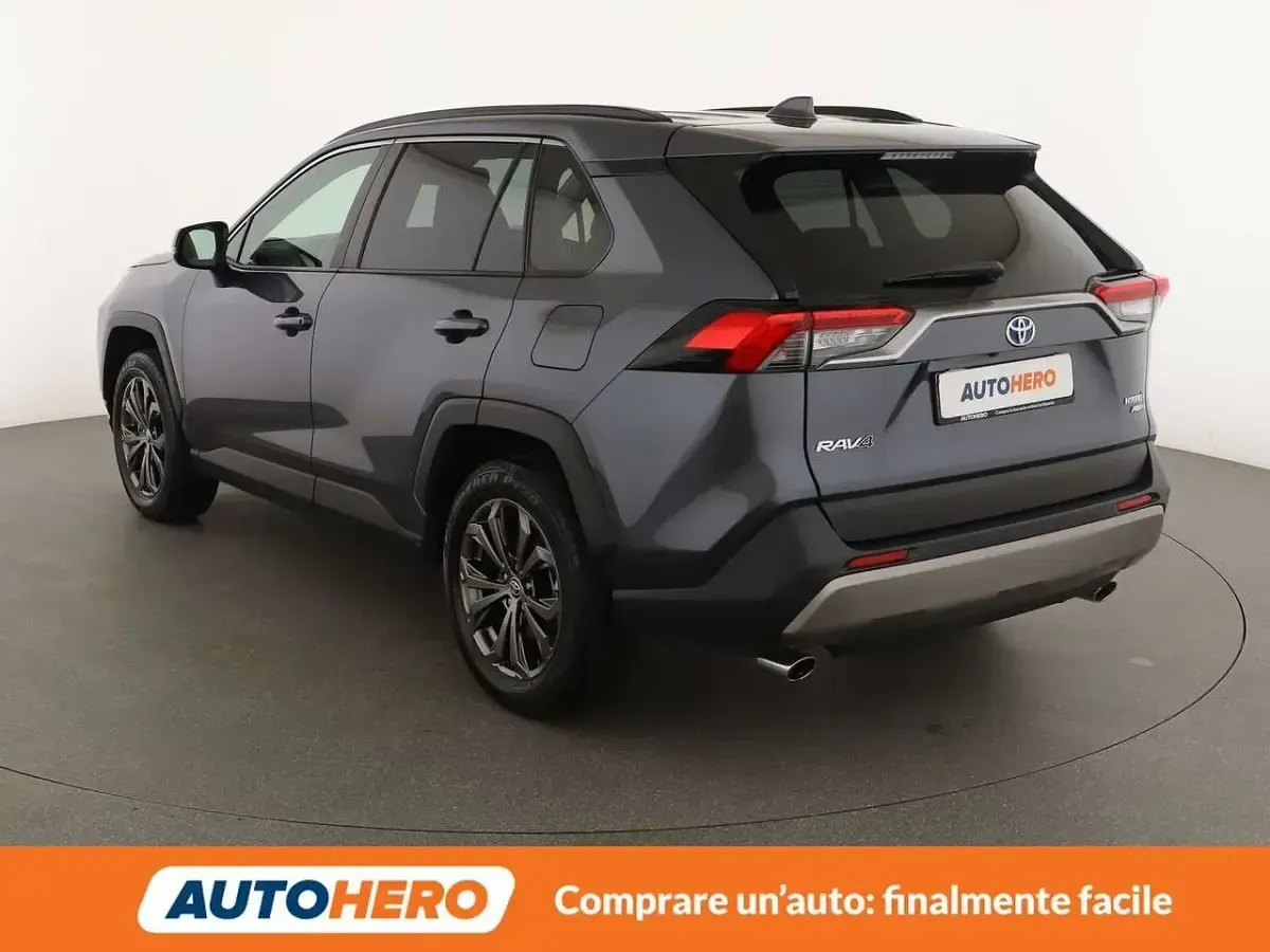 Usata Toyota RAV4 Hybrid 222 CV (163 kW) 2022 Grigio SUV