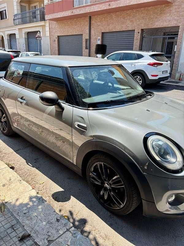 Usata Mini One D Business 95 CV (69 kW) 2015 Utilitaria