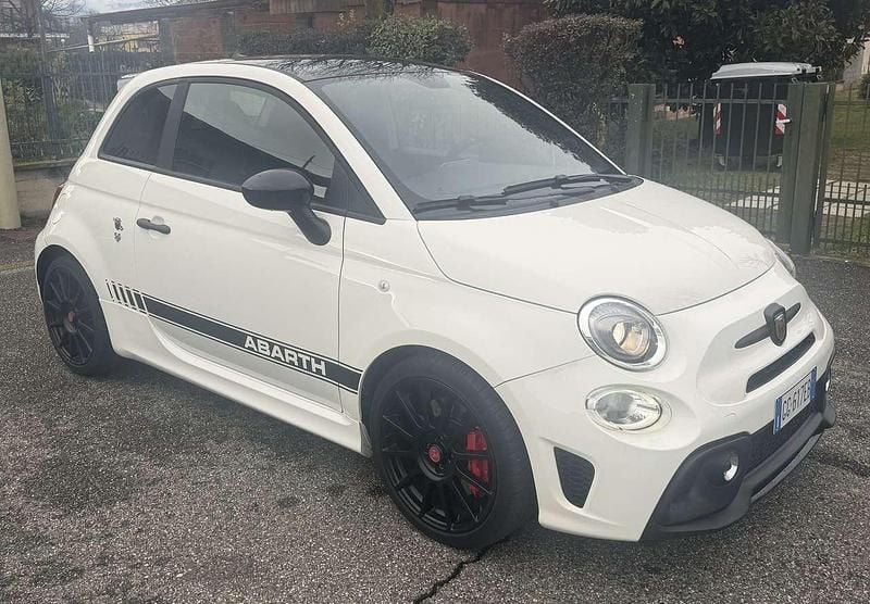Usata Abarth 595 Esseesse 179 CV (131 kW) 2021 Bianco Utilitaria