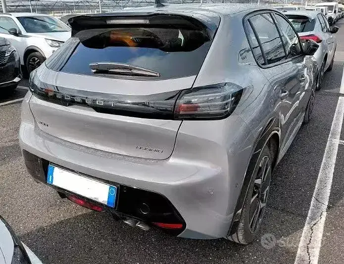 Usata Peugeot 208 GT 136 CV (100 kW) 2025 Grigio Utilitaria