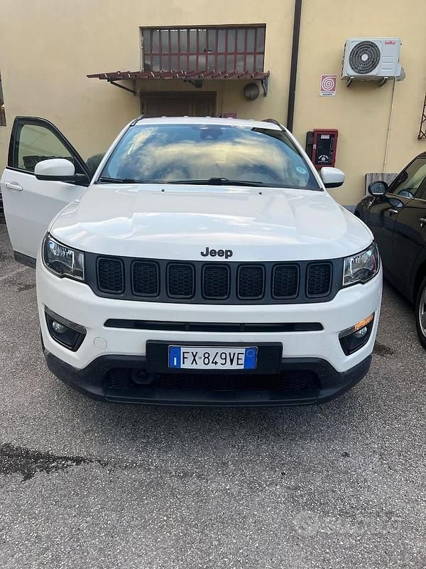 Usata Jeep Compass Night Eagle 120 CV (88 kW) 2019 Bianco SUV
