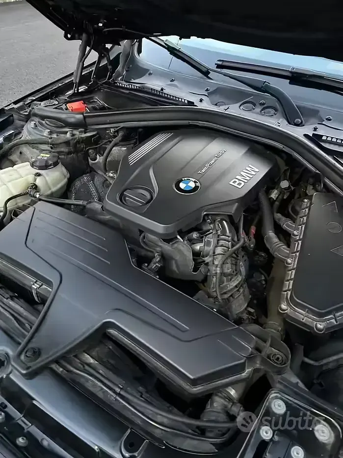 Usata BMW 318 Efficient Dynamics 150 CV (110 kW) 2015 Station wagon