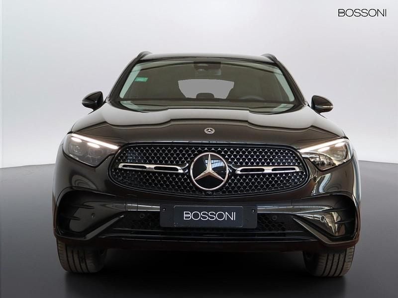 Nuova Mercedes GLC300 Advanced 333 CV (244 kW) 2026 Grigio SUV