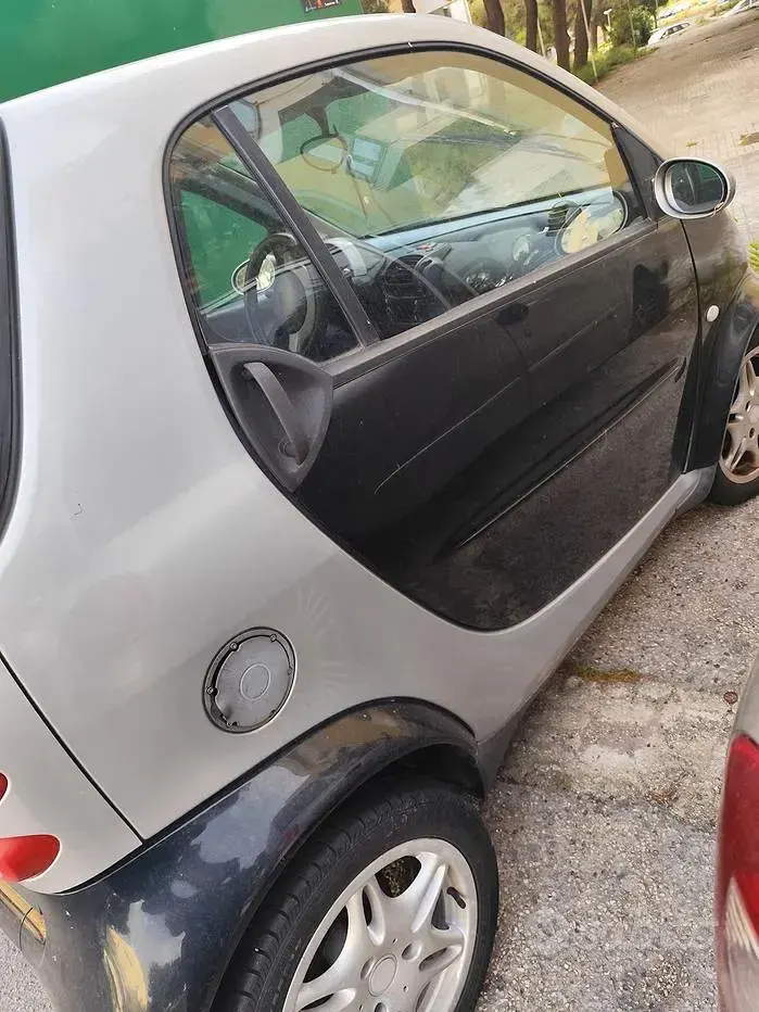 Usata Smart ForTwo Coupé 61 CV (44 kW) 2003 Nero Coupé