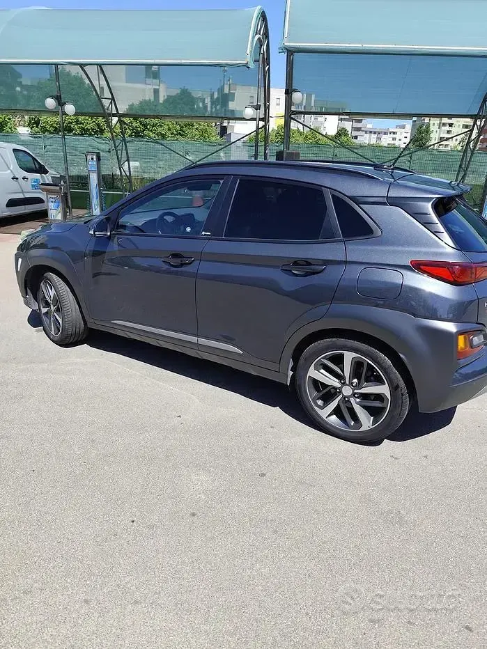 Usata Hyundai Kona 116 CV (85 kW) 2019 Grigio SUV