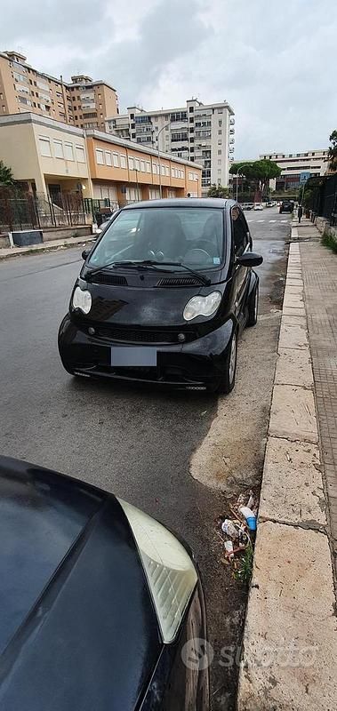 Usata Smart ForTwo Coupé 41 CV (30 kW) 2005 Nero Coupé