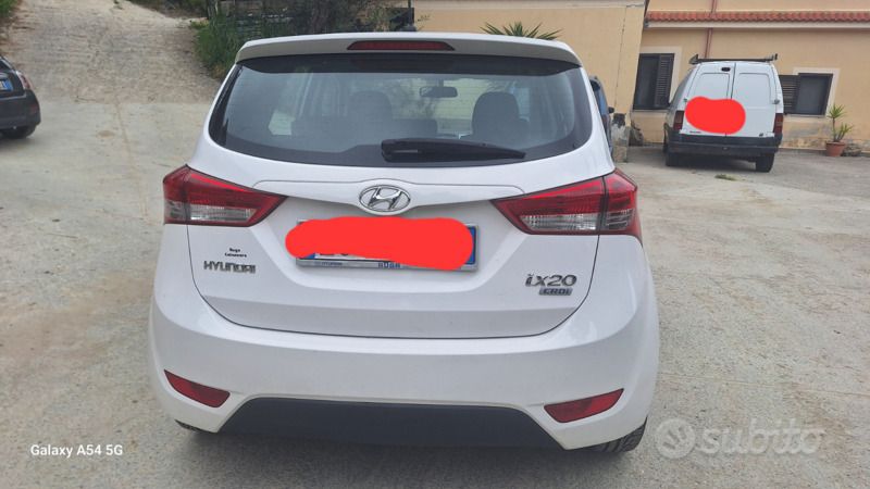 Usata Hyundai ix20 90 CV (66 kW) 2014 Bianco Utilitaria