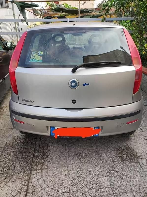 Usata Fiat Punto 2004 Utilitaria