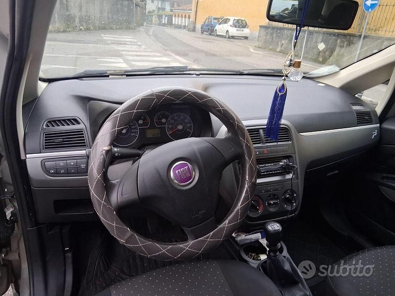Usata Fiat Punto 65 CV (47 kW) 2008 Utilitaria