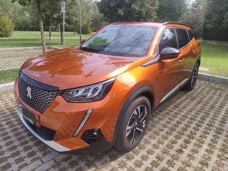 Usata Peugeot 2008 Allure 110 CV (80 kW) 2022 SUV