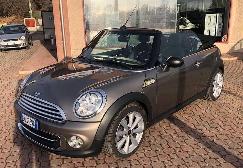 Usata Mini Cooper Cabriolet 122 CV (89 kW) 2014 Grigio Cabrio