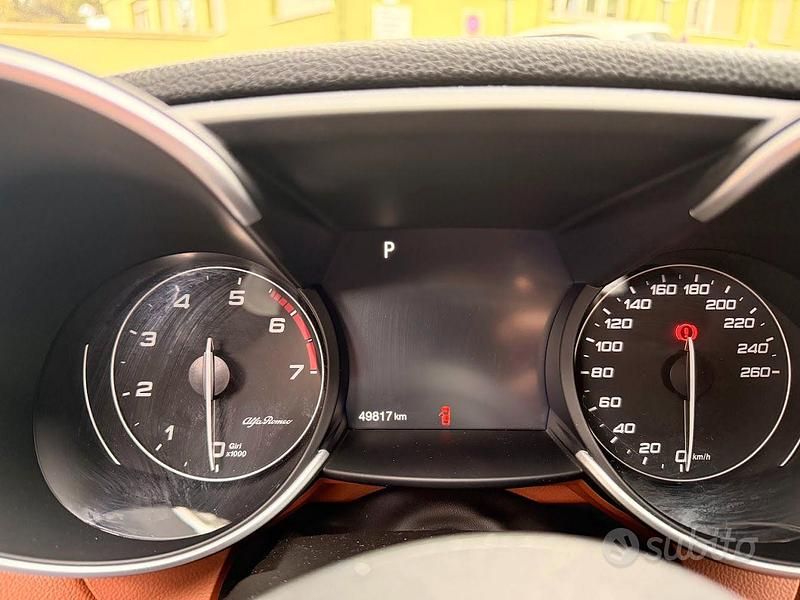 Usata Alfa Romeo Giulia 201 CV (147 kW) 2020 Blu/azzurro Berlina