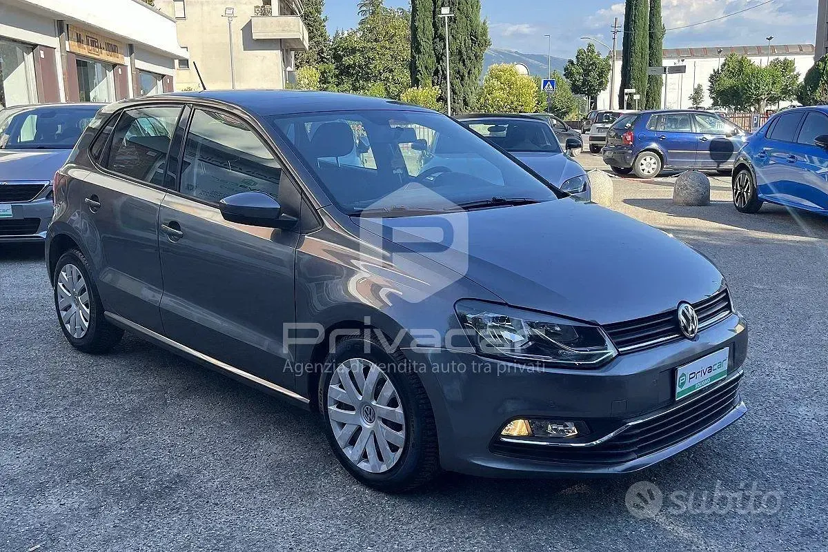 Usata VW Polo Comfortline 75 CV (55 kW) 2017 Grigio Utilitaria