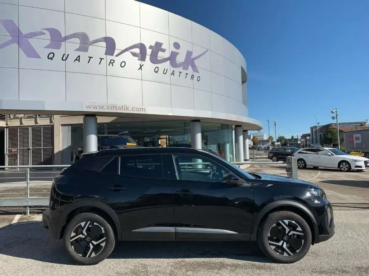 Usata Peugeot 2008 GT 131 CV (96 kW) 2024 Nero SUV