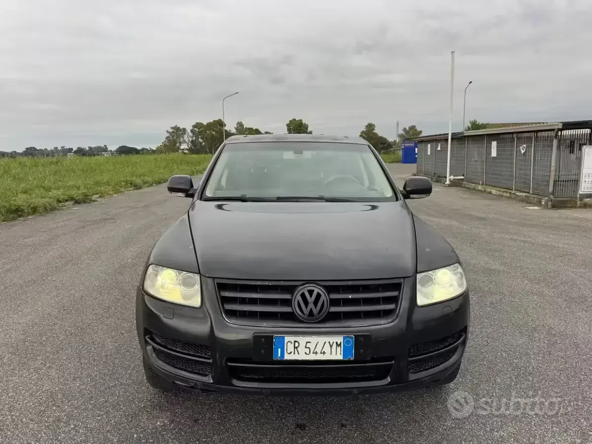 Usata VW Touareg R 174 CV (127 kW) 2005 Nero SUV