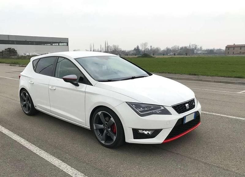 Usata Seat Leon 150 CV (110 kW) 2015 Bianco Berlina