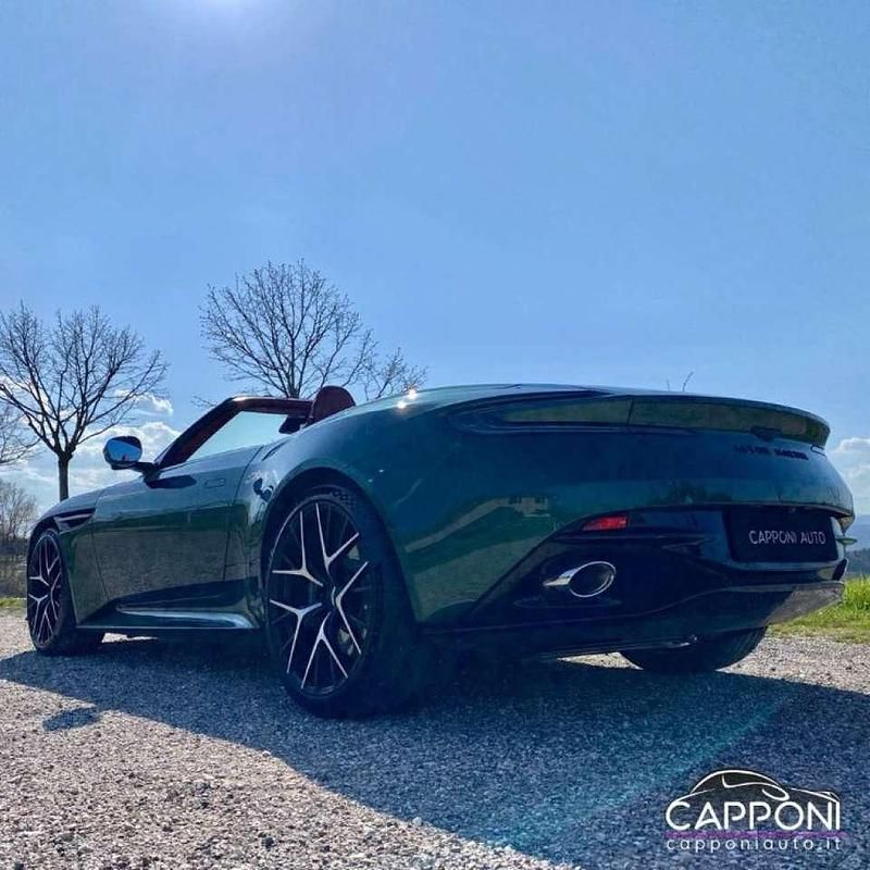 Nuova Aston Martin DB12 680 CV (500 kW) 2025 Verde Cabrio