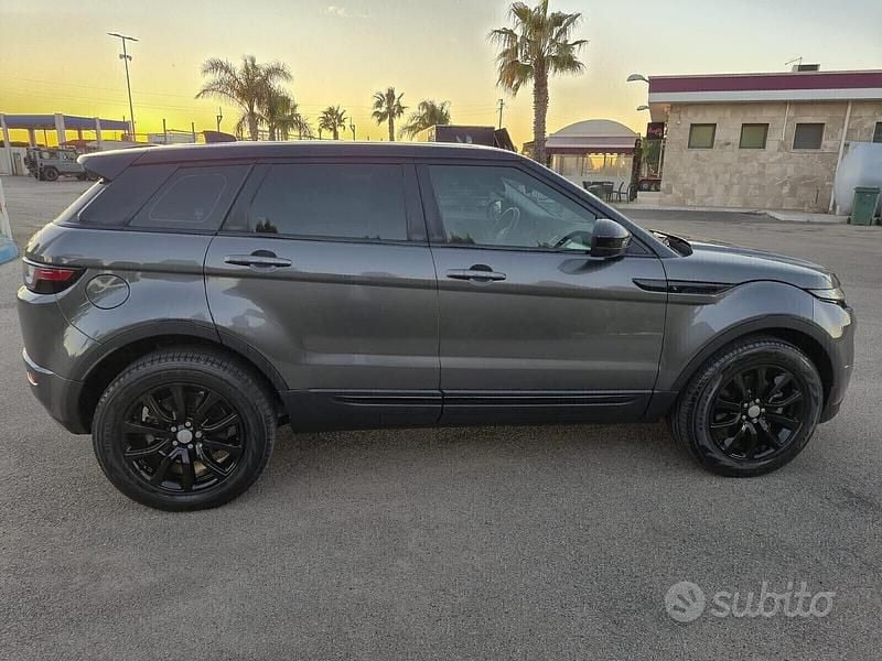 Occasion Land Rover Range Rover evoque Dynamic 150 PK (110 kW) 2018 Grijs SUV