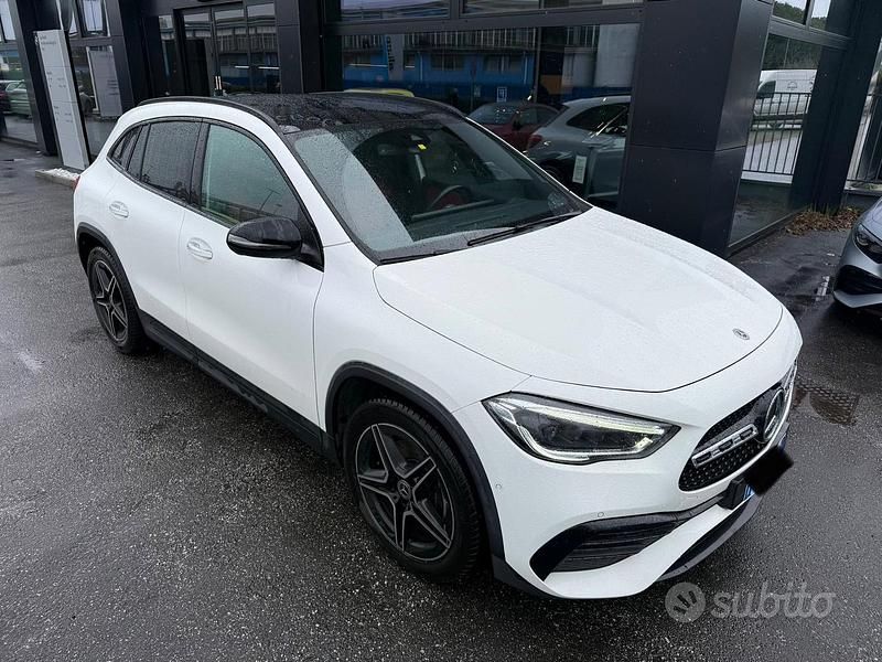 Usata Mercedes GLA200 Premium 150 CV (110 kW) 2021 Bianco SUV