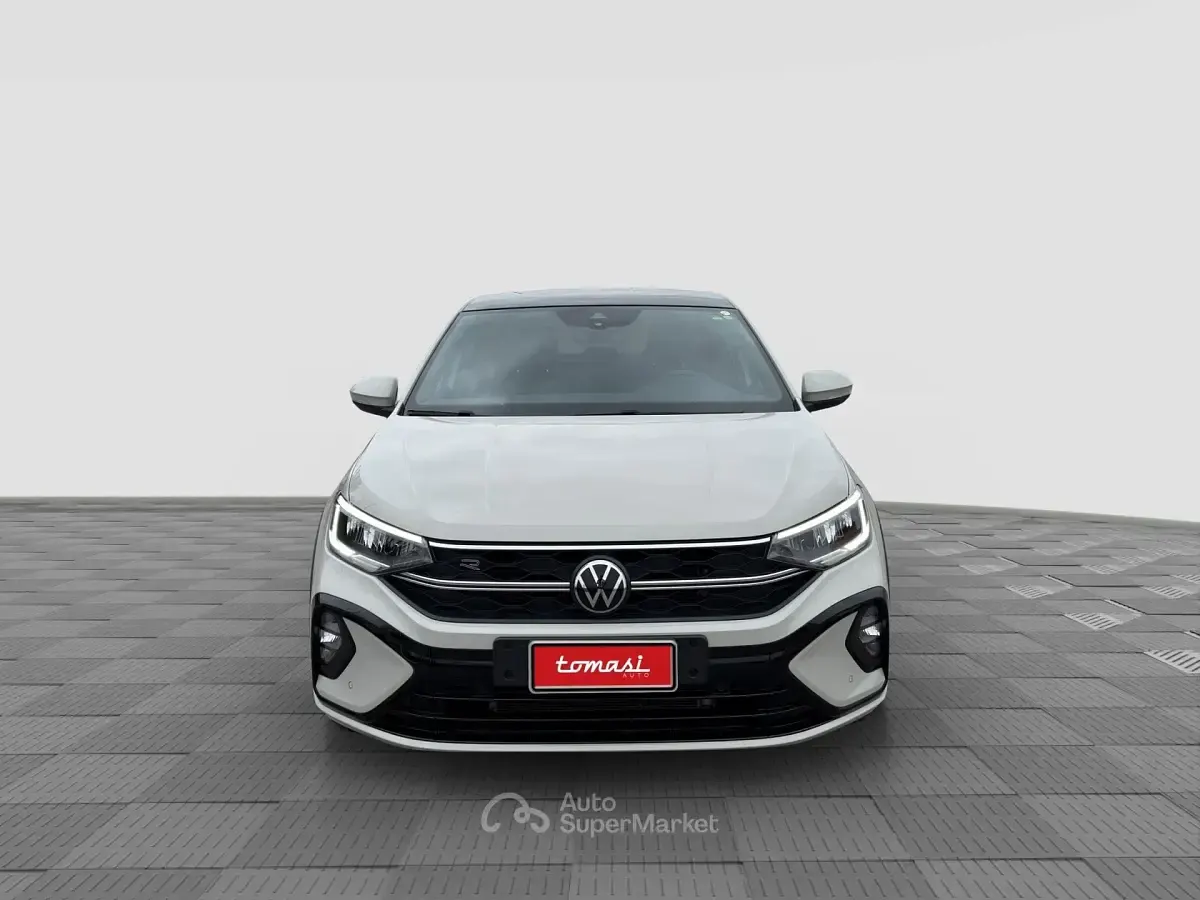 Usata VW Taigo R-line 110 CV (80 kW) 2024 Gray SUV