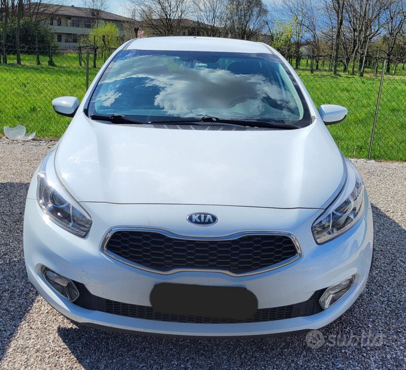 Usata Kia Ceed 90 CV (66 kW) 2014 Utilitaria
