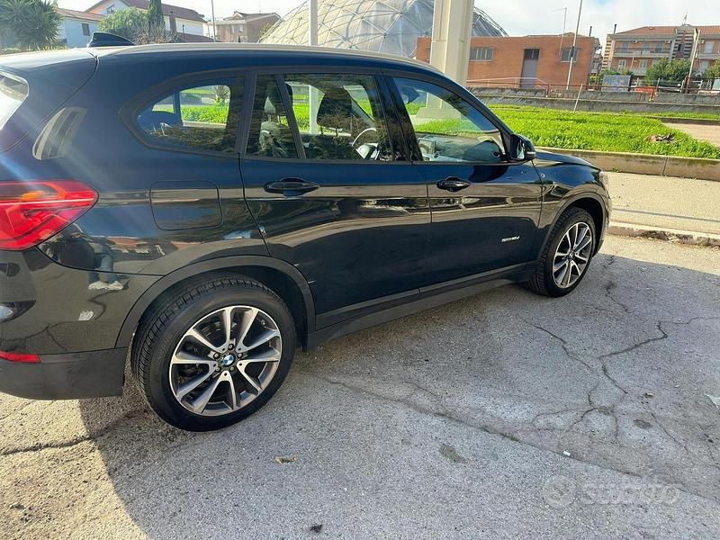 Usata BMW X1 150 CV (110 kW) 2017 Nero SUV