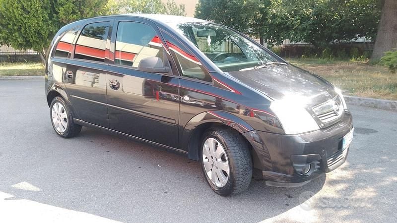 Usata Opel Meriva Enjoy 75 CV (55 kW) 2007 Nero Monovolume