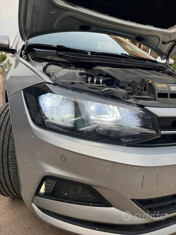 Usata VW Polo 82 CV (60 kW) 2019 Grigio Utilitaria