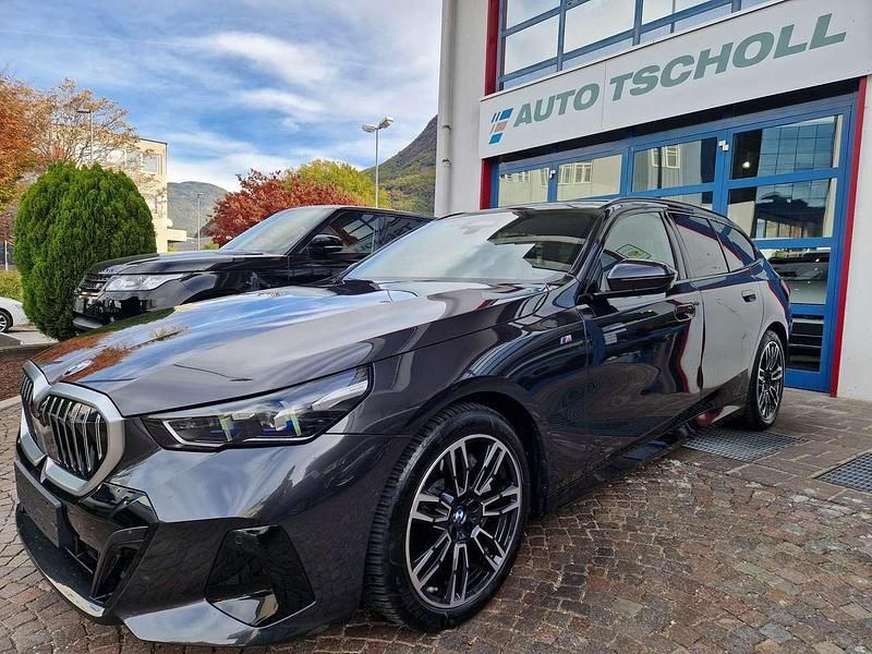 Sophistograu brillanteffekt Usata 2025 BMW 540 M Sport Station wagon | 69.900 € - Immagine 1/4