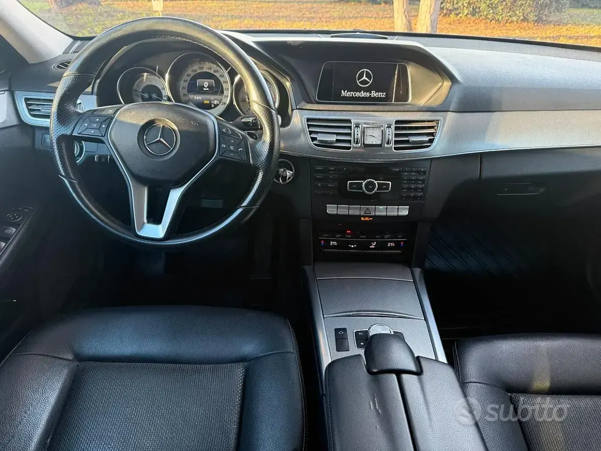 Usata Mercedes E220 170 CV (125 kW) 2014 Berlina