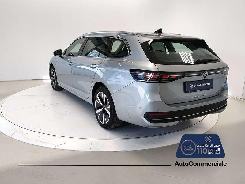 Usata VW Passat Business 204 CV (150 kW) 2024 Argento Station wagon