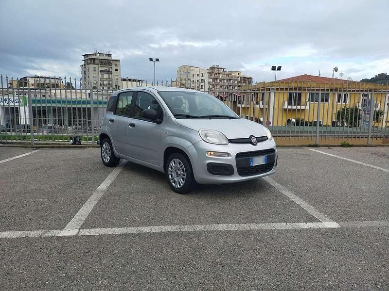 Usata Fiat Panda Pop 69 CV (50 kW) 2020 Grigio Utilitaria
