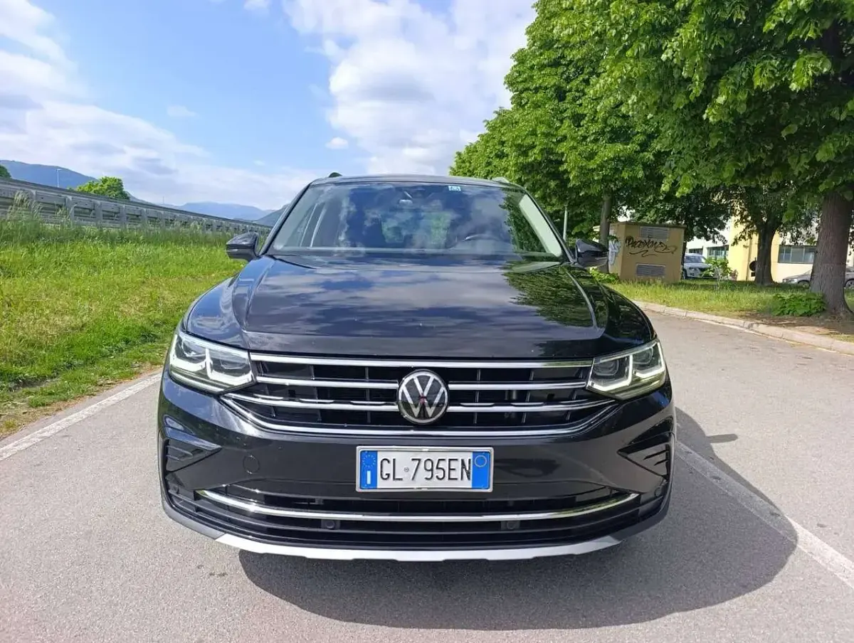 Usata VW Tiguan Elegance 150 CV (110 kW) 2022 Nero SUV