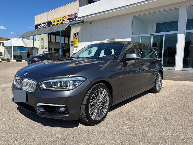 Begagnad BMW 118 150 HK (110 kW) 2018 Svart Halvkombi
