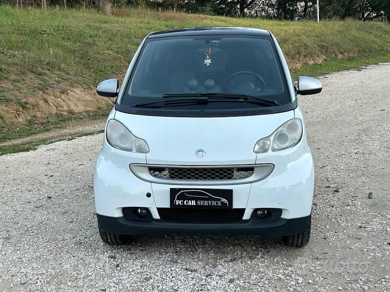 Usata Smart ForTwo Coupé Pulse 45 CV (33 kW) 2009 Bianco Coupé
