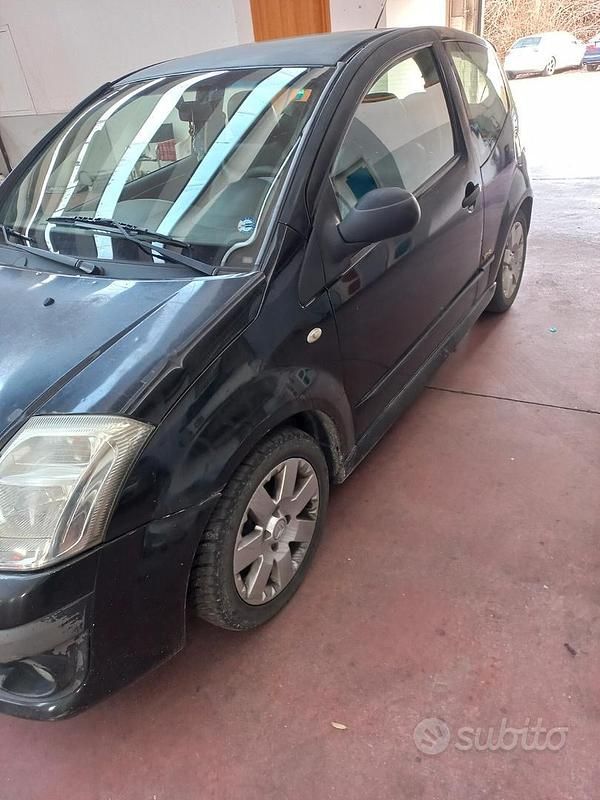 Usata Citroën C2 VTR Sport 70 CV (51 kW) 2008 Nero Utilitaria