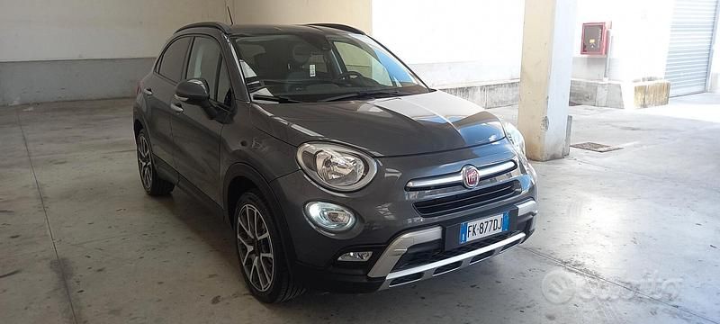 Usata Fiat 500X Cross 140 CV (102 kW) 2017 Grigio SUV