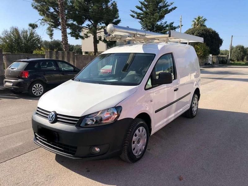 Bianco Usata 2014 VW Caddy Monovolume | 6800 € (Buon prezzo) - Immagine 1/4