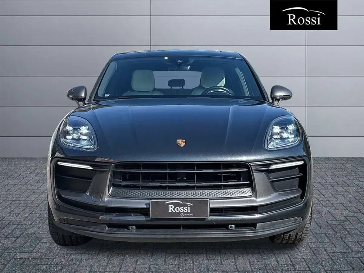 Usata Porsche Macan 265 CV (194 kW) 2022 Grigio scuro metallizzato SUV